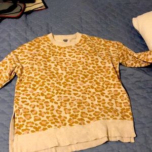 Aerie size Medium long sleeved cheetah print oversized light sweatshirt.